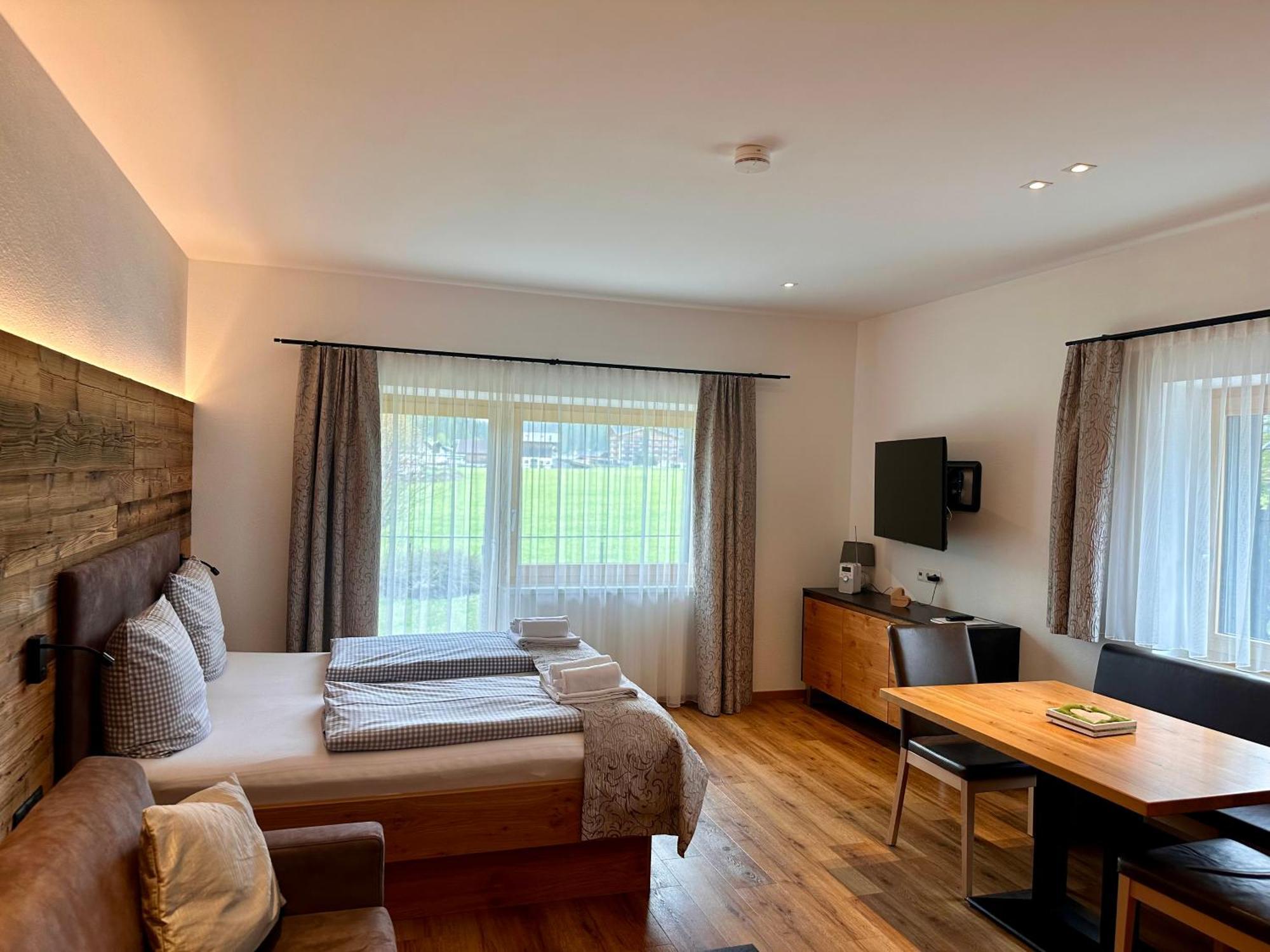 ליוטאש Aktiv Apartments מראה חיצוני תמונה