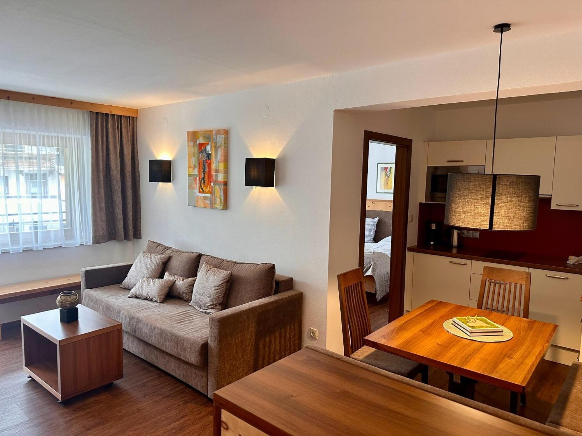 ליוטאש Aktiv Apartments מראה חיצוני תמונה