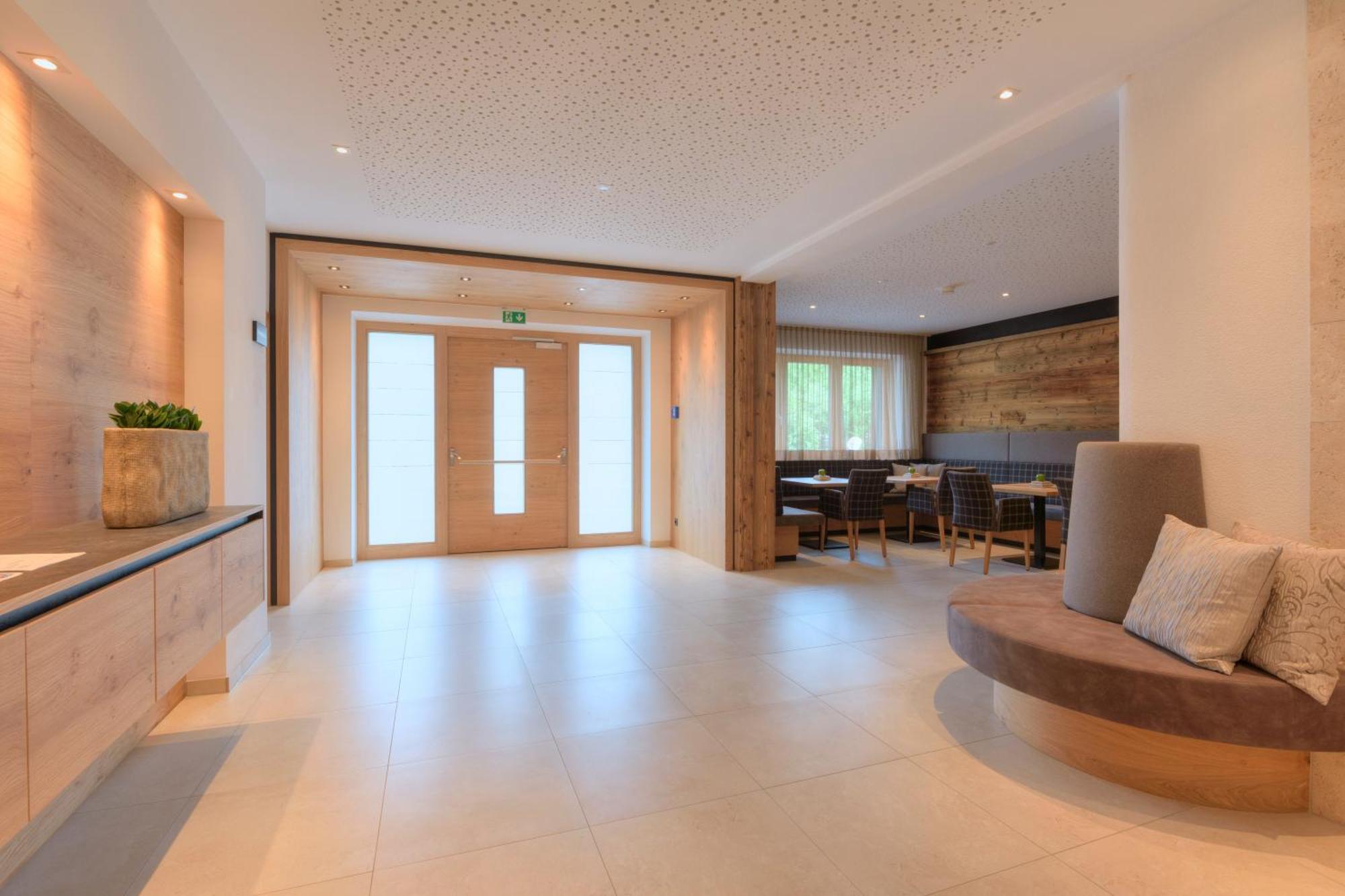 ליוטאש Aktiv Apartments מראה חיצוני תמונה