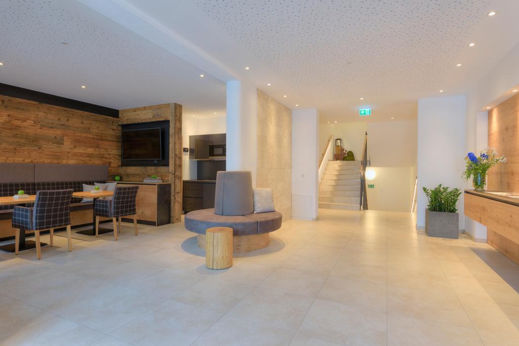 ליוטאש Aktiv Apartments מראה חיצוני תמונה